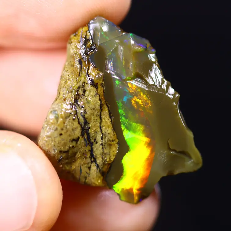 Äthiopischer Welo-Rohstein - Kristallopal - „Neonbogen“ - (25 x 22 x 12 mm - 20 Karat) - POC-0680