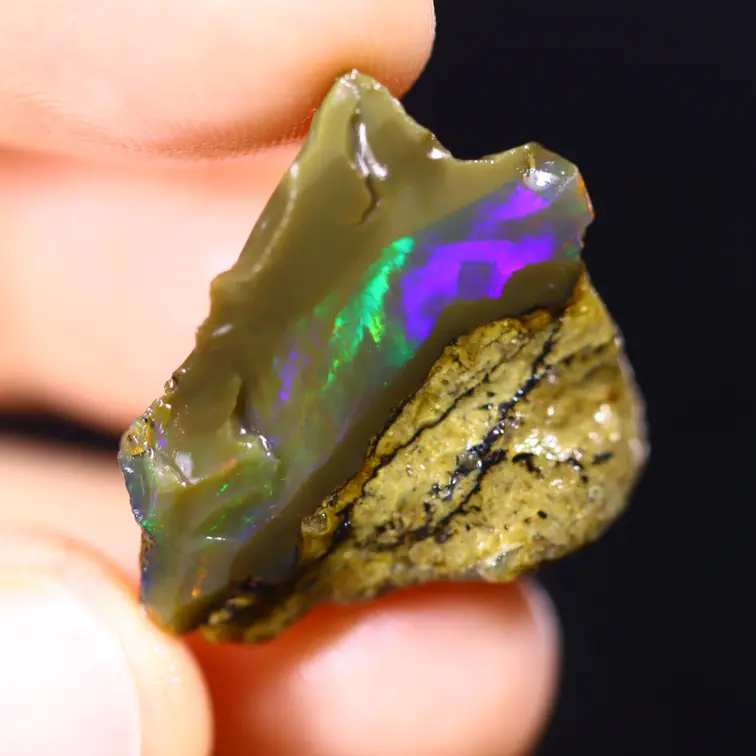 Äthiopischer Welo-Rohstein - Kristallopal - „Neonbogen“ - (25 x 22 x 12 mm - 20 Karat) - POC-0680