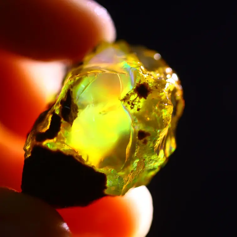 Ruwe Ethiopian Welo - Cristal Opaal - «Colossal Spectre» - (31 x 25 x 19 mm - 60 quilates) - POC-0682