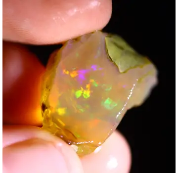 Rough Ethiopian Welo - Crystal Opal - ‘Troubled Colours’ - (20 x 16 x 8 mm - 15 carats) - POC-0687