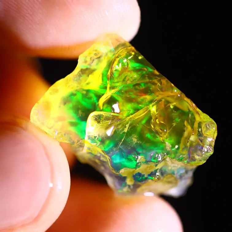 Rough Ethiopian Welo - Crystal Opal - ‘Rising Sun’ - (20 x 14 x 6 mm - 11 carats) - POC-0692