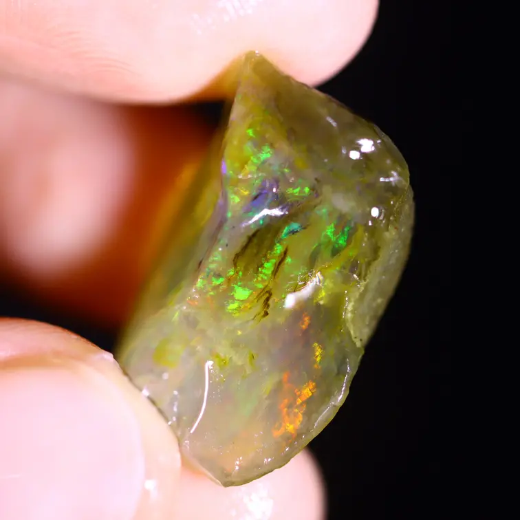 Rough Ethiopian Welo - Crystal Opal - ‘The Affected’ - (21 x 15 x 9 mm - 14 carats) - POC-0729