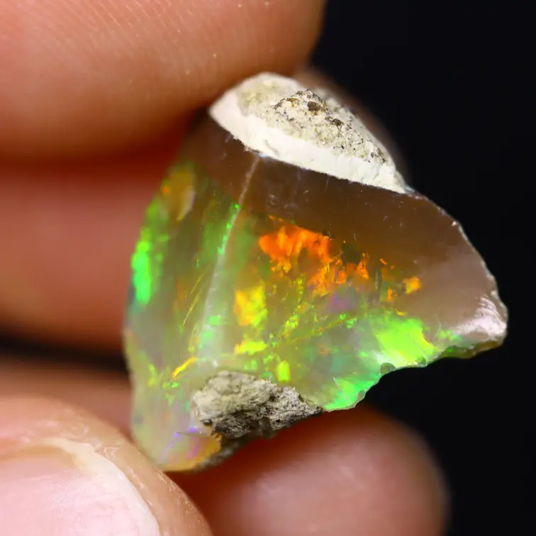 Rough Ethiopian Welo Opal - ‘Alternate Forest" - (15 x 12 x 8 mm - 9,6 carats) - POC-0734