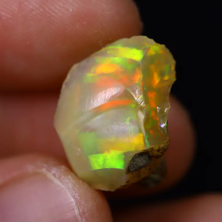 Opale Welo d'Ethiopie brute - « Misty Colours » - (17 x 12 x 8 mm - 7.8 carats) - POC-0735