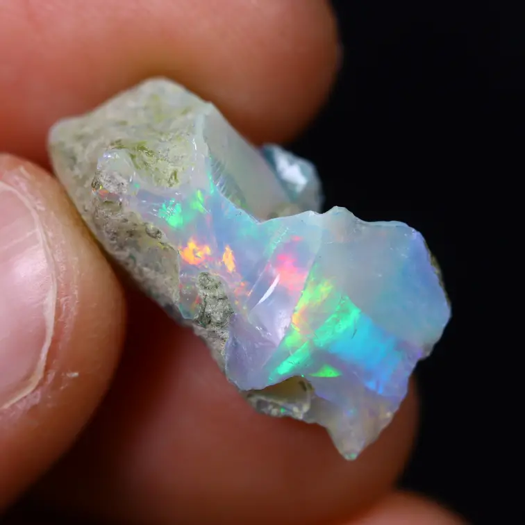 Opale Welo d'Ethiopie brute - « The Ridge" - (21 x 10 x 7 mm- 7,1 carats) - POC-0739