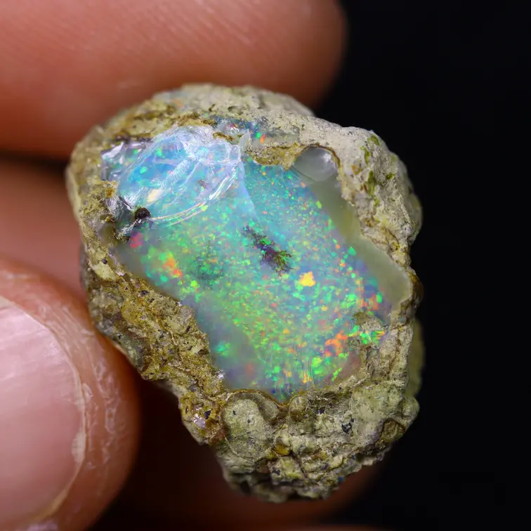 Rough Ethiopian Welo Opal - ‘Secluded Portal" - (21 x 17 x 8 mm - 15,3 carats) - POC-0744
