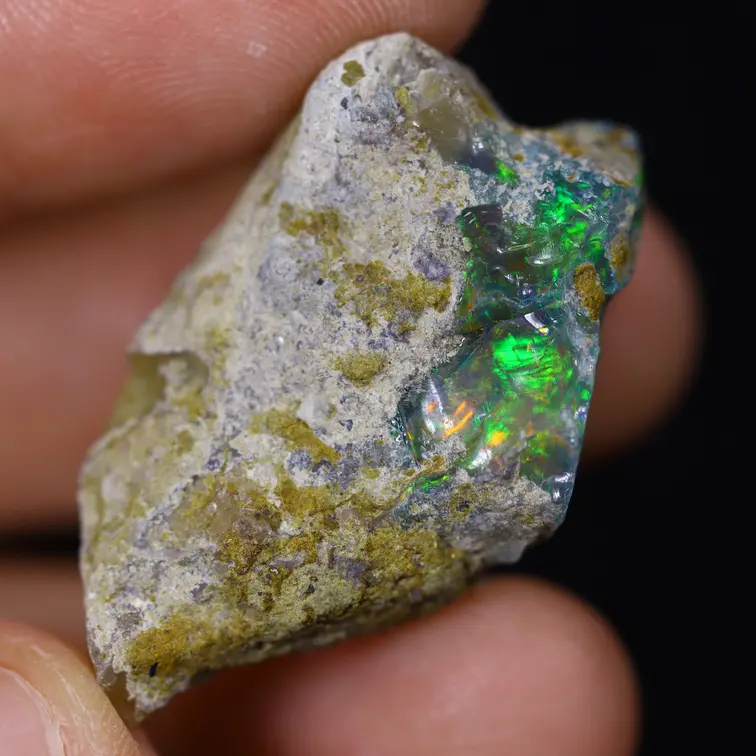 Welo etiope - Opale affumicato "Shining Disaster" - (31 x 20 x 12 mm - 34 carati) - POC-0885