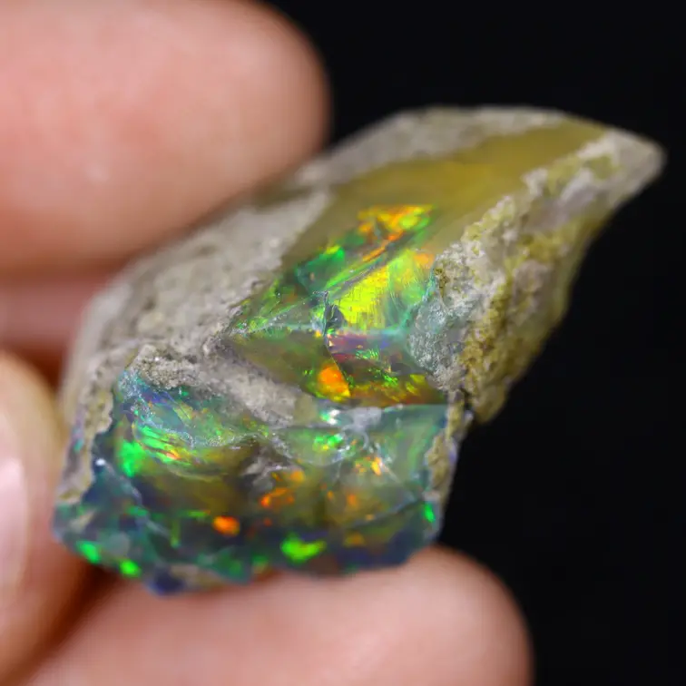 Ethiopian Welo - Smoked Opal "Shining Disaster" - (31 x 20 x 12 mm - 34 carats) - POC-0885