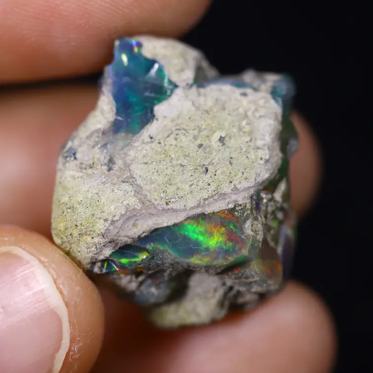 Äthiopischer Welo - Räucheropal "Faded Button" - (23 x 21 x 12 mm - 22.8 Karat) - POC-0888