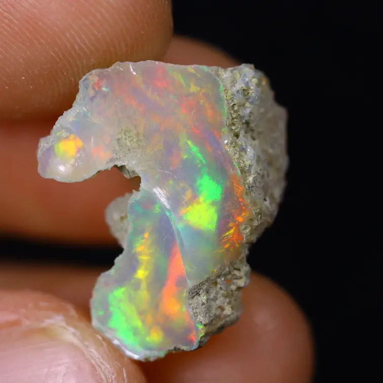 Opalite grezza etiope Welo - “Crescent Moon” - (19 x 11 x 10 mm - 9,1 carati) - POC-0890