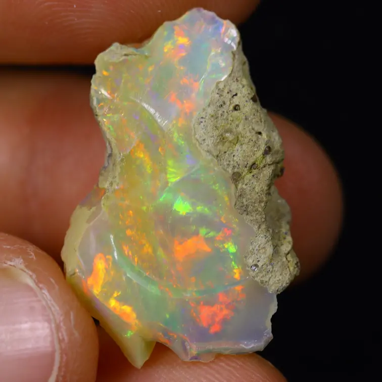 Opale Welo brute d'Éthiopie - « Culprit Core" - (24 x 19 x 5 mm - 8,6 carats) - POC-0891