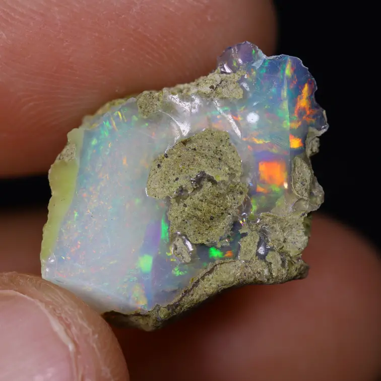 Raw Ethiopian Welo opal - ‘World Map" - (16 x 14 x 9 mm - 7,9 carats) - POC-0894