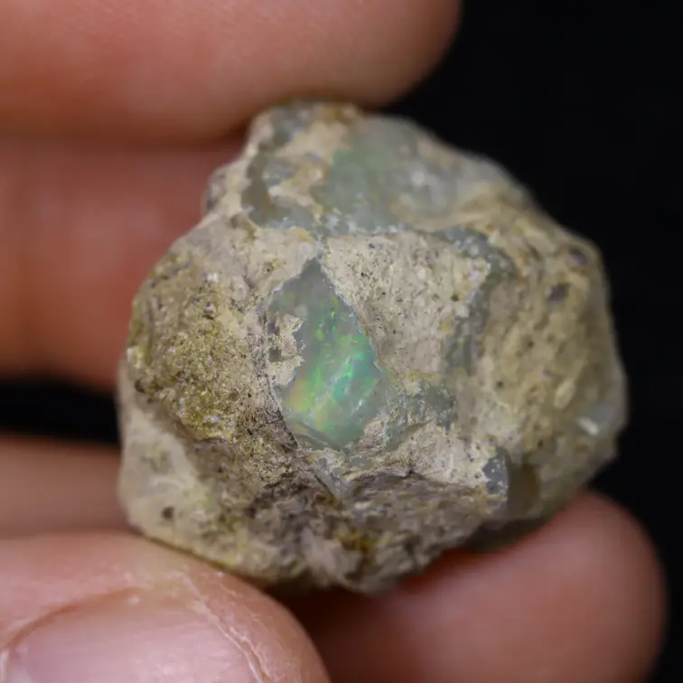 Opalite grezza etiope Welo - “Conceiled Orb" - (20 x 20 x 17 mm - 29,9 carati) - POC-0899