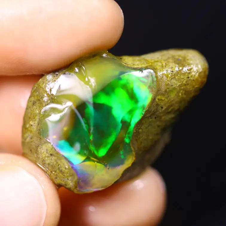 Welo brut d'Éthiopie - Opale cristalline - « Hidden Universe" - (21 x 22 x 9 mm - 28.8 carats) - POC-0918