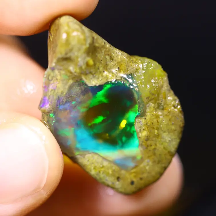 Welo brut d'Éthiopie - Opale cristalline - « Hidden Universe" - (21 x 22 x 9 mm - 28.8 carats) - POC-0918