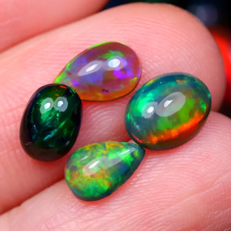 Natuurlijke Smoked Ethiopische Welo Opalen - "Underwater System" - 8 x 6 x 3 mm - 2,49 karaat - POC-0925