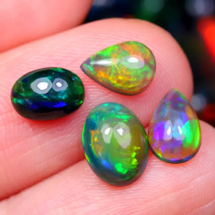 Ópalo etíope ahumado natural - «Underwater System» - 8 x 6 x 3 - 2,49 quilates mm - POC-0925