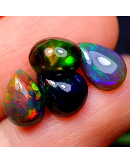 Natürliche geräucherte äthiopische Welo-Apatite – „Black Hole“ – 8,7 x 6 x 3,8 mm – 3,75 Karat – POC-0926