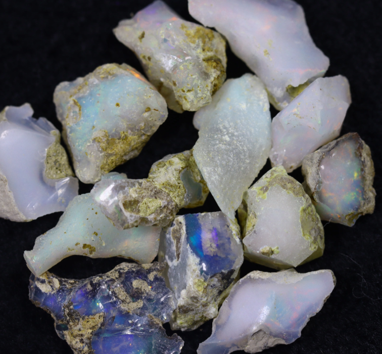 Set di opali grezzi Welo etiopi - “Astroid Strike” - (13 x 12 x 7 mm - 47,3 carati)