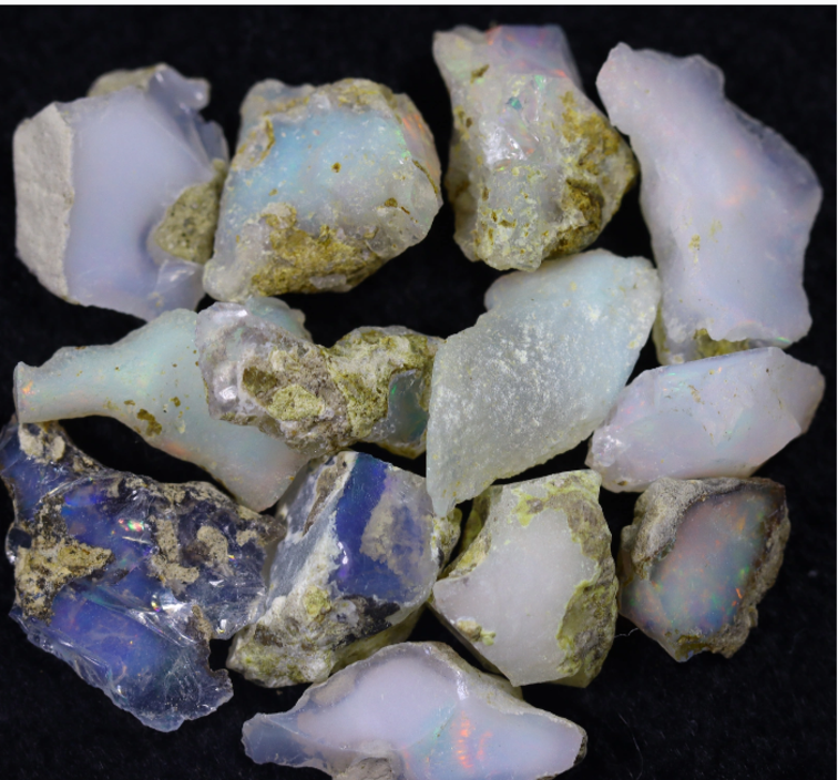 Set di opali grezzi Welo etiopi - “Astroid Strike” - (13 x 12 x 7 mm - 47,3 carati)