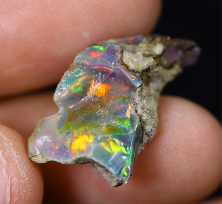 Rohes geräuchertes äthiopisches Welo-Opal – „Moonlight Blackout“ – (21x 13 x 8 mm - 8,8 Karat) – POC-0873