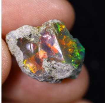 Ethiopian Welo - Smoked Opal "Spirit Confession" - (20 x 15 x 9 mm - 9,89 karaat)