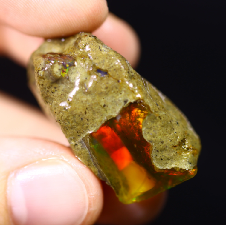 Äthiopischer Welo-Rohstein - Kristallopal - „Aufgehende Sonne“ - (32 x 16 x 12 mm - 32,2 Karat)