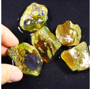 Conjunto de ópalos Welo etíopes en bruto - «Meteor Strike» - 254 karaat
