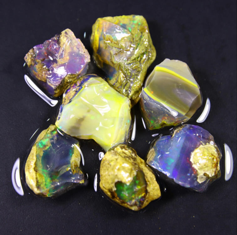 Rohes äthiopisches Welo-Opal-Set – „Meteor Strike“ - 213 karaat