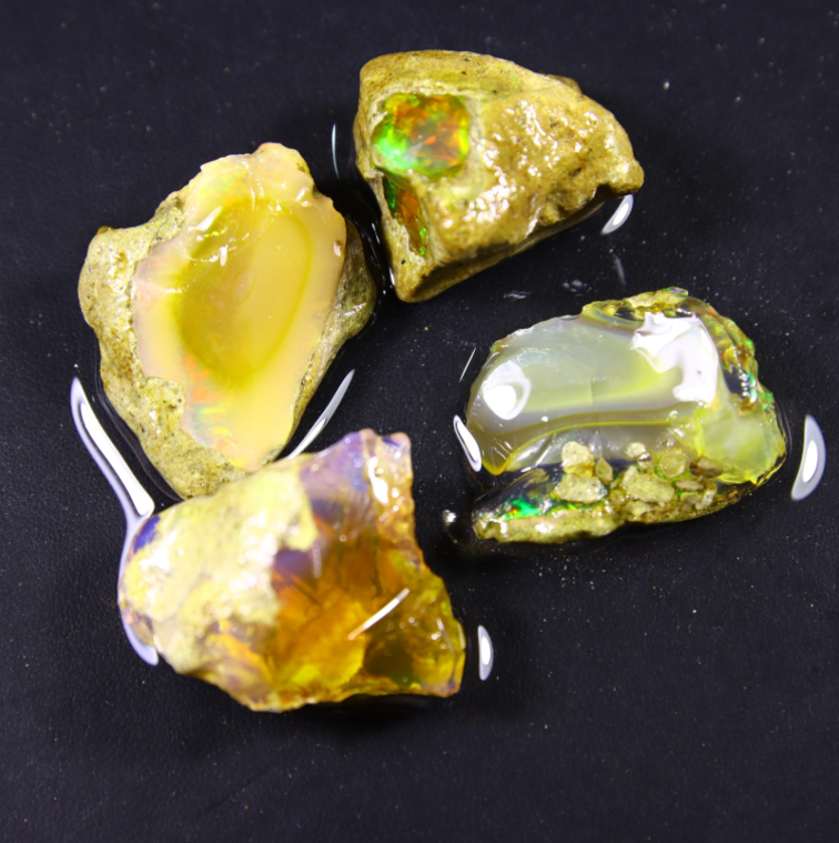 Rohes äthiopisches Welo-Opal-Set – „Meteor Strike“ - 226 karaat