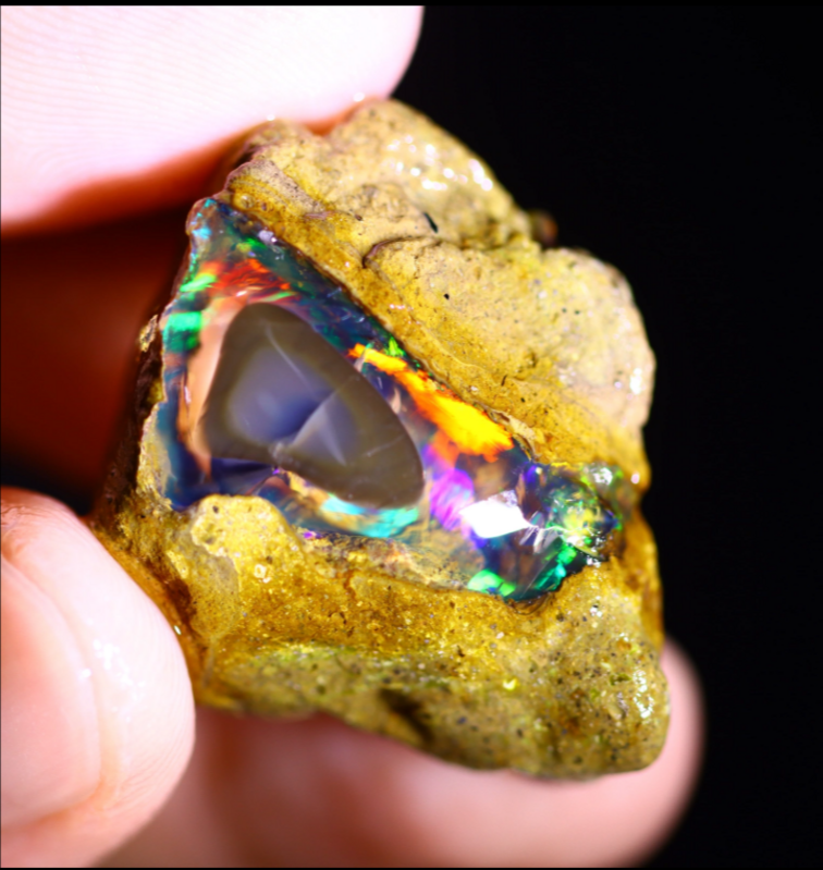 Ruwe Ethiopische Welo - Kristal Opaal - "Ancient Key" - (27 x 26 x 11 mm - 40.4 karaat)