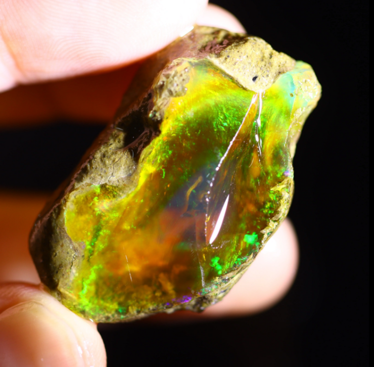 Ruwe Ethiopische Welo - Kristal Opaal - "Exploding Sun" - (36 x 22 x 17 mm - 56,6 karaat)