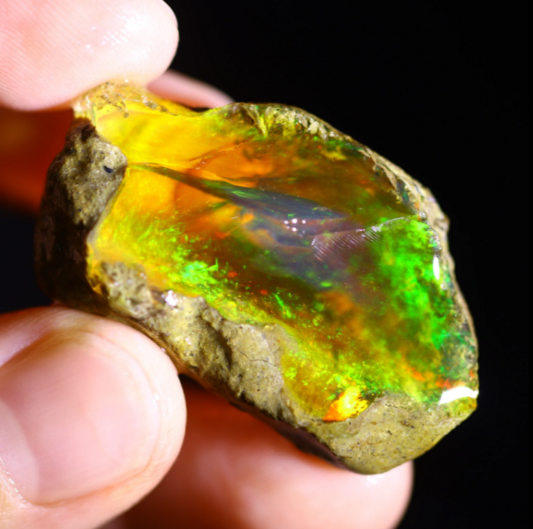 Rough Ethiopian Welo - Crystal Opal - "Exploding Sun" - (36 x 22 x 17 mm - 56,6 carats)