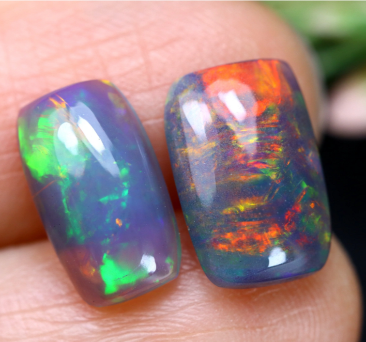 Set di opali Welo etiopi - “Occhi colorati” - (11,7 x 7 x 3,7 mm - 3,35 carati)