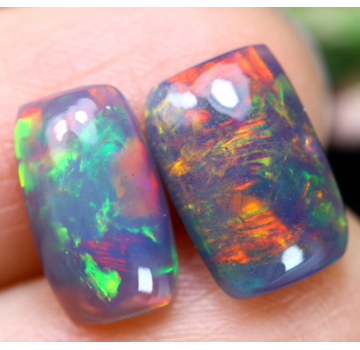 Set of Ethiopian Welo Opals - ‘Colourful Eyes’ - (11,7 x 7 x 3,7 mm - 3,35 carats)