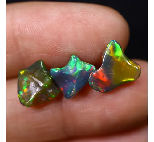 Opale Éthiopienne Welo - Opale Fumée "Aurora Smoke Trio" - (3.5 x 10.3 x 9.6 mm - 4,2 carats)
