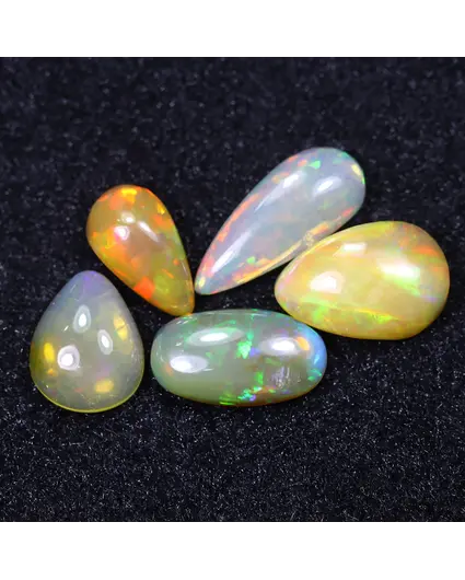 Opale Welo Etiope Naturale - "Blazing Welo Mirage" - 14.2 x 7.9 x 4 mm - 11.24 carati