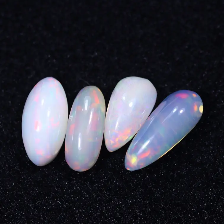 Natuurlijke Ethiopische Welo Opaal - "Iridescent Welo Cascade" - 14.6 x 6.2 x 5.4 mm - 12.63 karaat