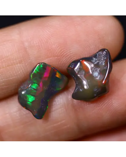 Ethiopian Welo - Smoked Opal "Smoky Verdant Flames" - (13.9 x 8.4 x 5.5 mm - 5.23 carats)