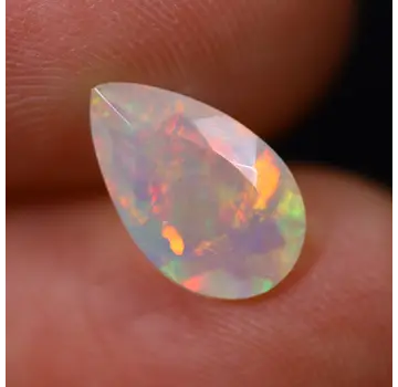 Natuurlijke Ethiopische Welo Opaal - "Verdant Raindrop" - 11.1 x 6.8 x 4.4 mm - 1.12 karaat