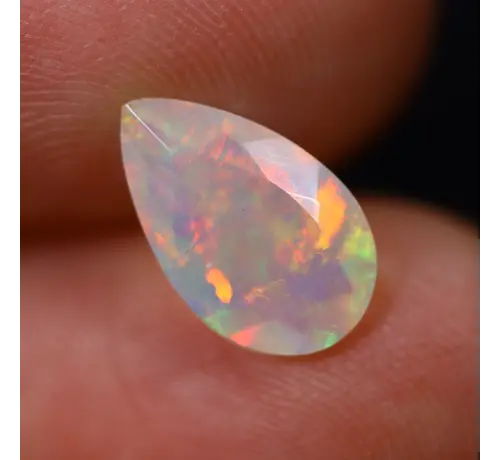 Natuurlijke Ethiopische Welo Opaal - "Verdant Raindrop" - 11.1 x 6.8 x 4.4 mm - 1.12 karaat