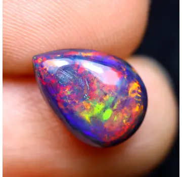 Opale Welo Etiope - Opale Affumicato "Ember Veil" - (10.8 x 7.6 x 3.8 mm - 1.58 carati)