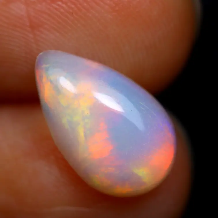 Ópalo Welo Etíope Natural - "Rainbow Veil" - 11.8 x 7.3 x 3 mm - 1.13 quilates