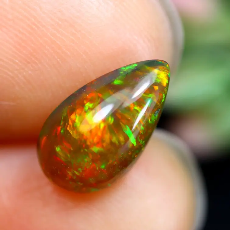 Opale Welo Éthiopienne - Opale Fumée "Caramel Ember" - (10.6 x 6.2 x 3.8 mm - 1.29 carats)