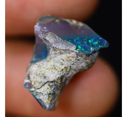 Äthiopischer Welo - Geräucherter Opal "Phantom Haze" - (18 x 13 x 8 mm - 7.2 Karat)