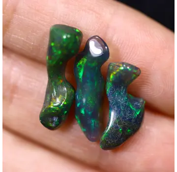 Welo éthiopienne - Opale fumée "Dawn Whisper" - (19.3 x 5.6 x 4.5 mm - 6.34 carats)