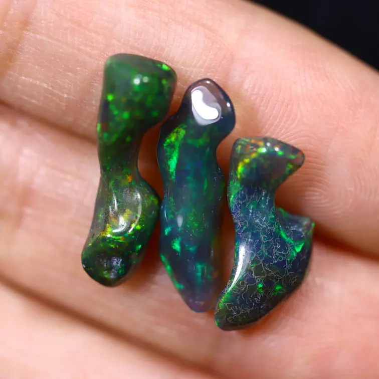 Welo etíope - Ópalo ahumado "Dawn Whisper" - (19.3 x 5.6 x 4.5 mm - 6.34 quilates)