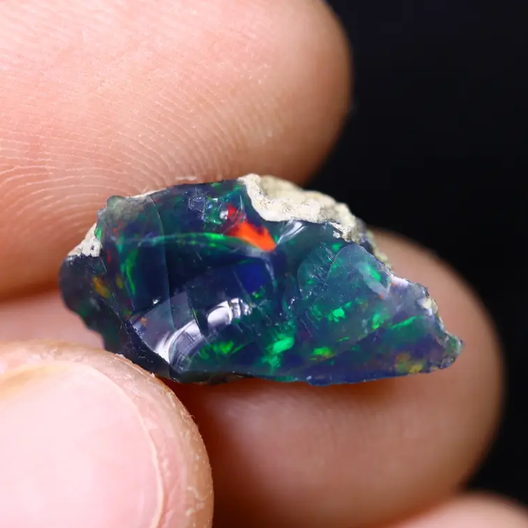 Ethiopische Welo - Gerookte Opaal "Crimson Dawn" - (18 x 9 x 6 mm - 3.3 karaat)