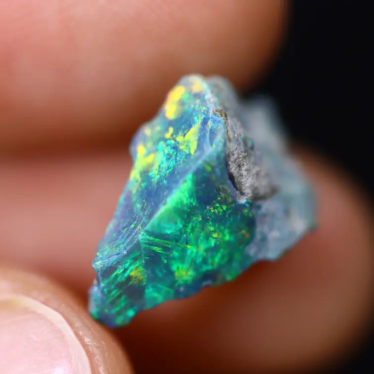 Äthiopischer Welo - Geräucherter Opal "Azure Dusk" - (14 x 10 x 7 mm - 3.6 Karat)