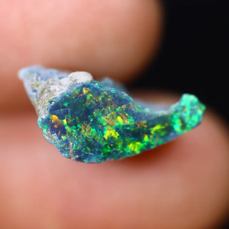 Äthiopischer Welo - Geräucherter Opal "Azure Dusk" - (14 x 10 x 7 mm - 3.6 Karat)